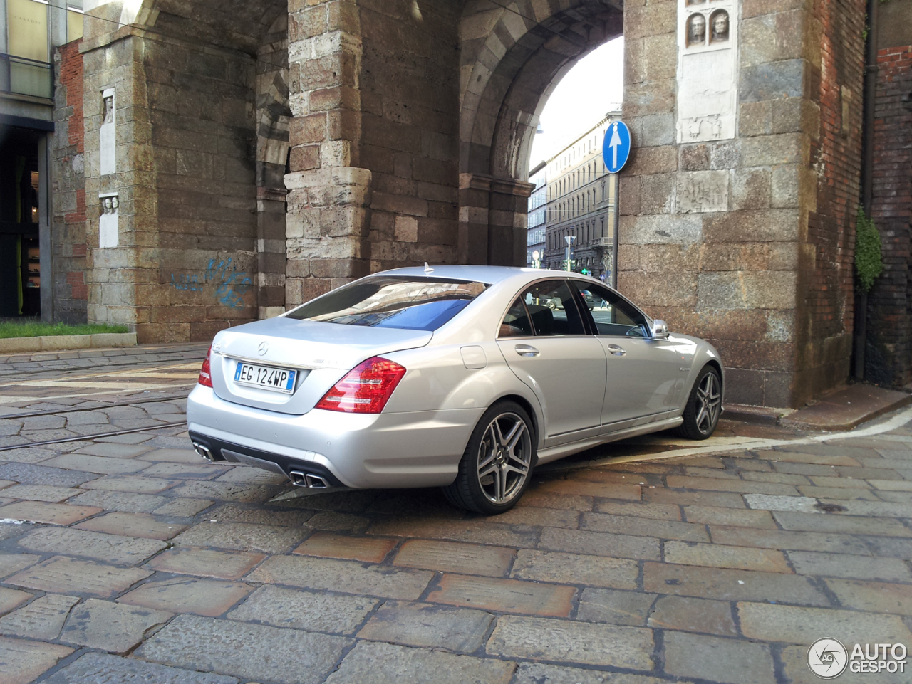 Mercedes-Benz S 63 AMG W221 2011