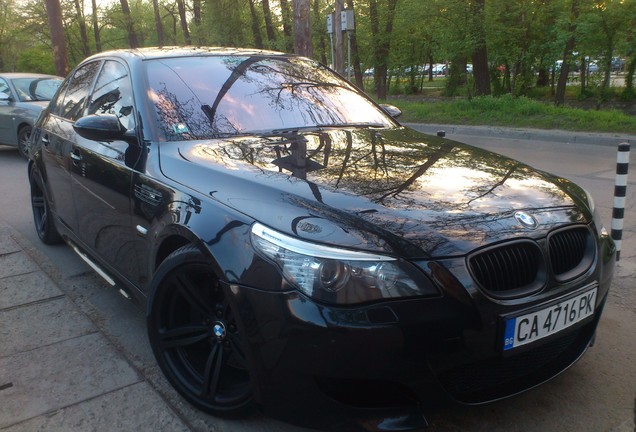 BMW M5 E60 2005