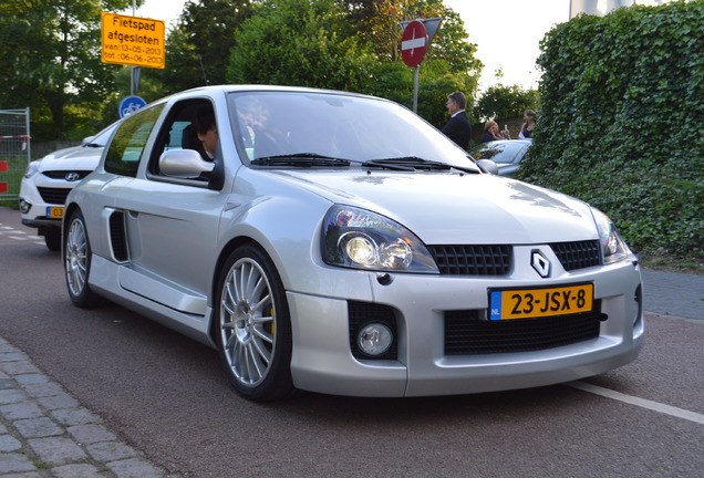 Renault Clio V6 Phase II