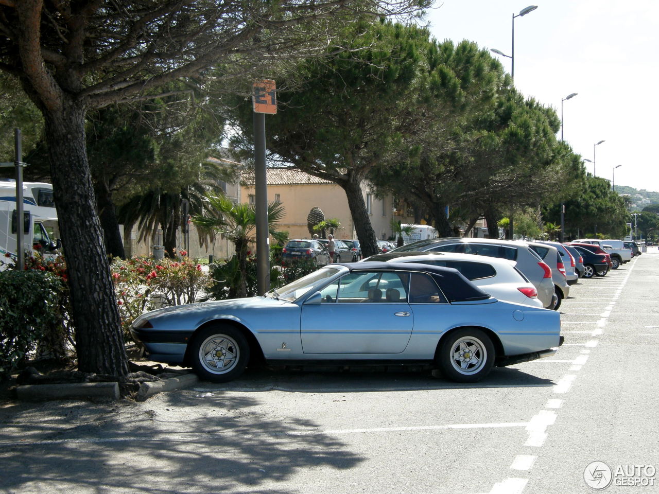 Ferrari 400 Convertible