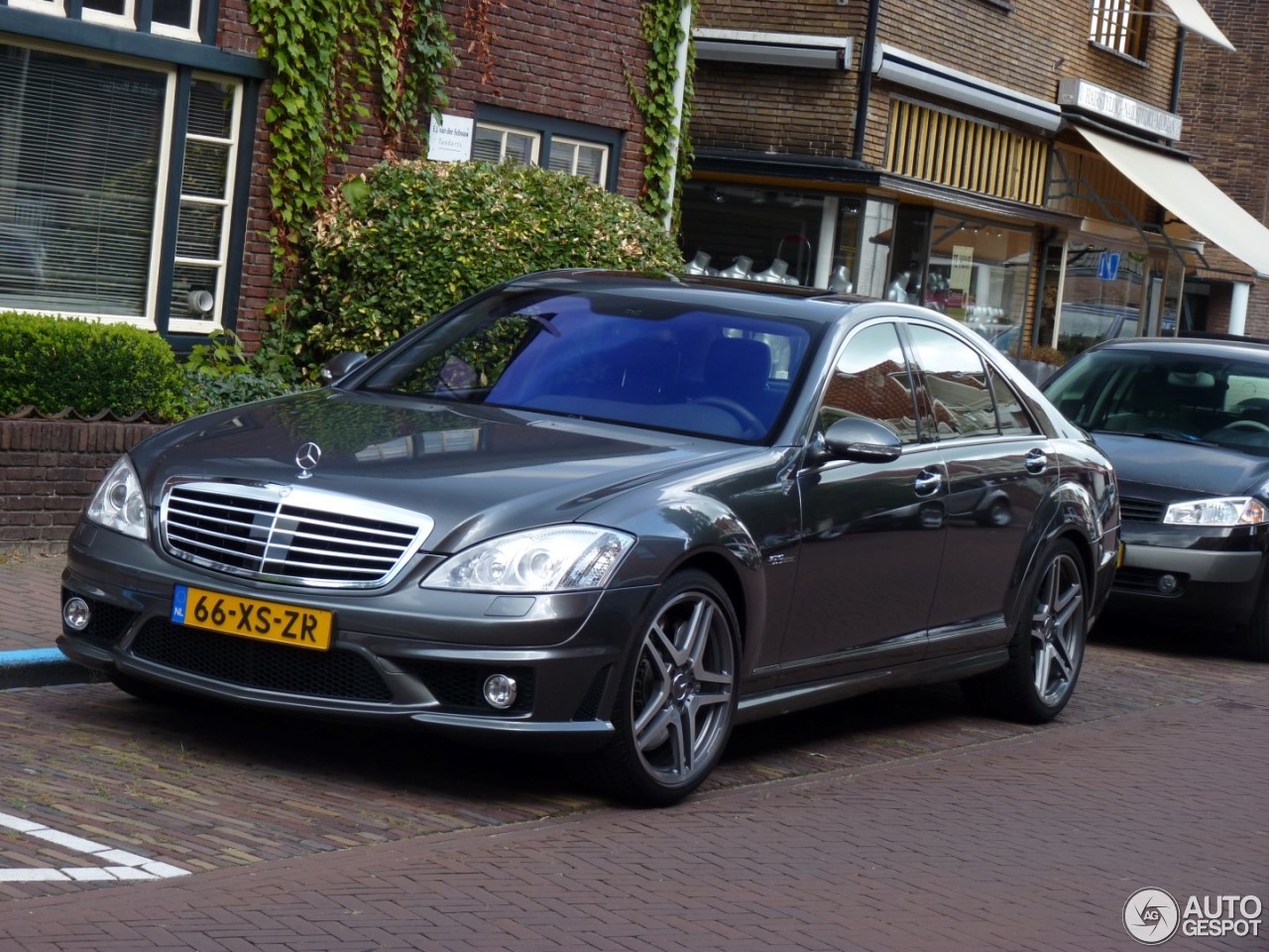 Mercedes-Benz S 63 AMG W221