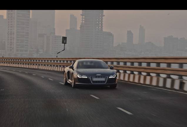 Audi R8 V10