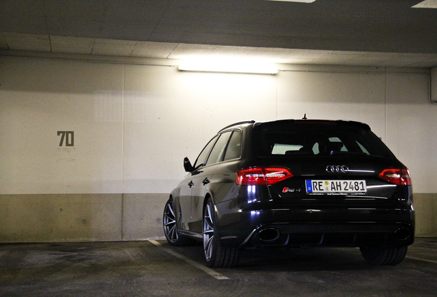 Audi RS4 Avant B8