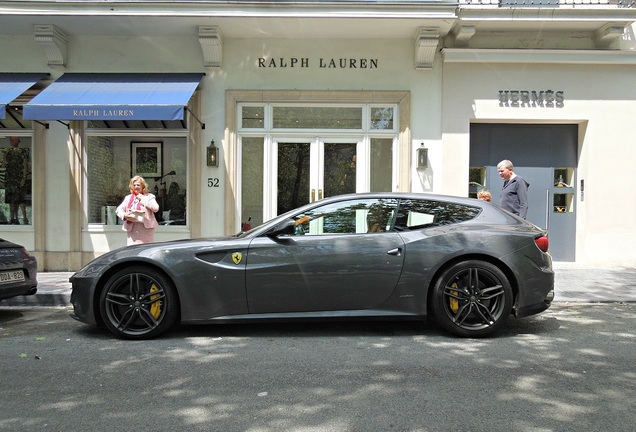 Ferrari FF