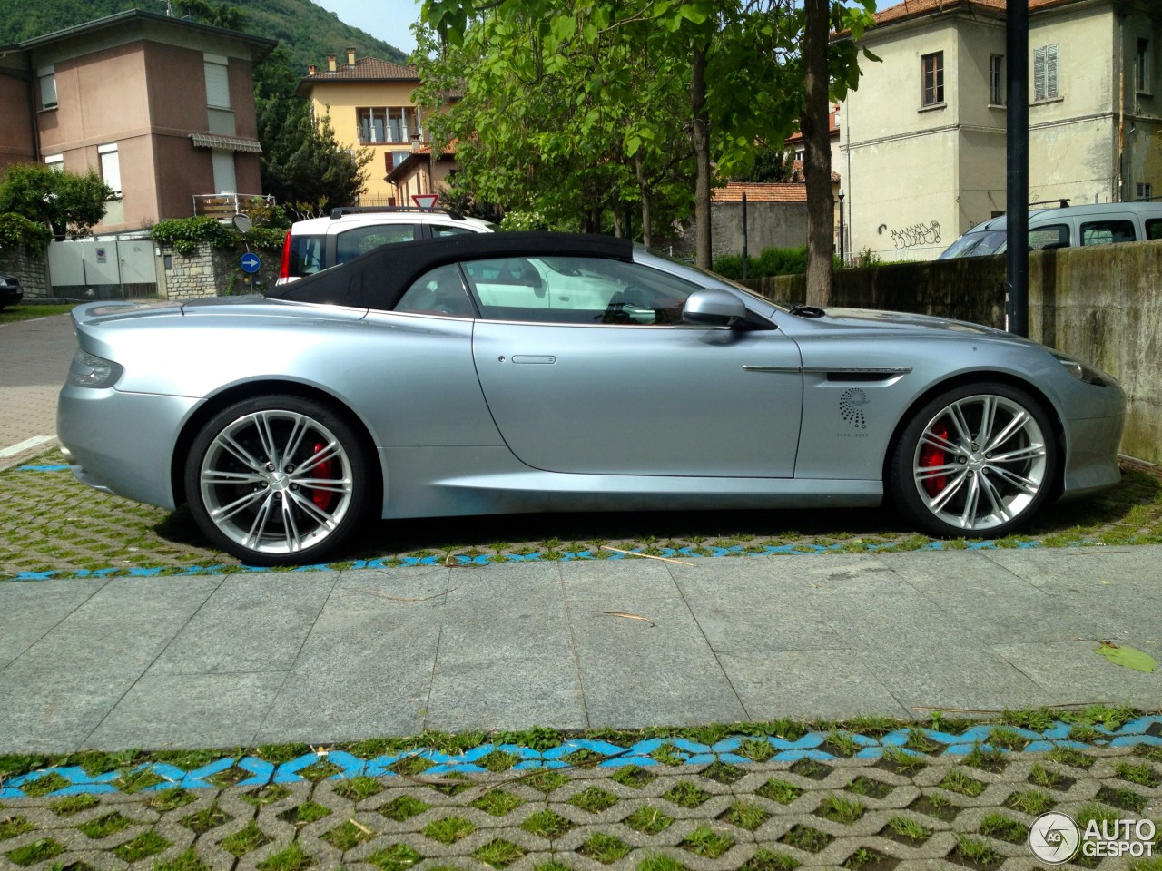 Aston Martin DB9 Volante 2013