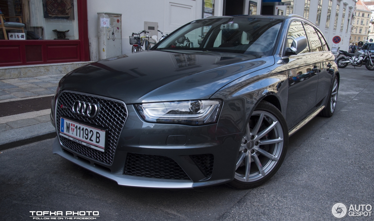 Audi RS4 Avant B8