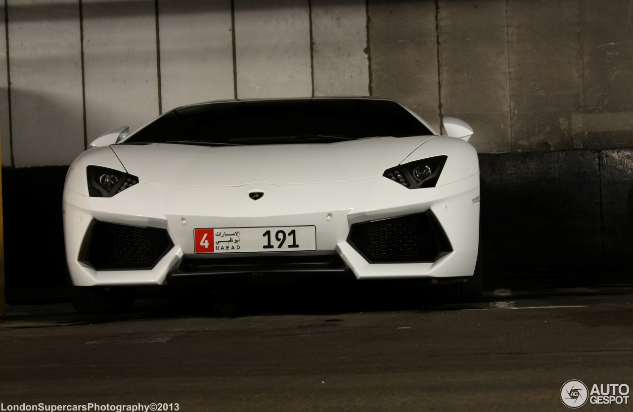 Lamborghini Aventador LP700-4