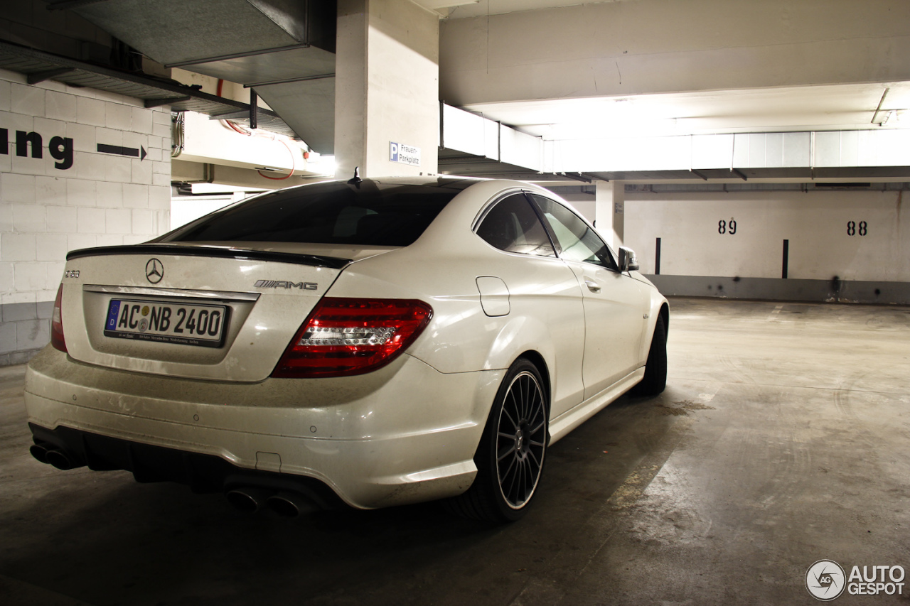 Mercedes-Benz C 63 AMG Coupé