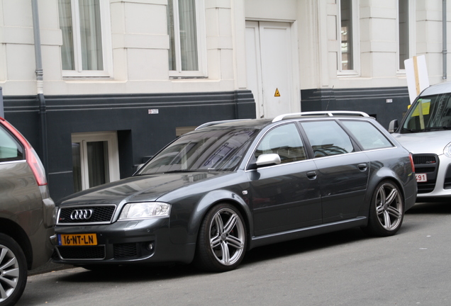 Audi RS6 Avant C5