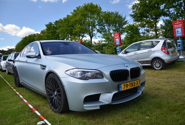 BMW M5 F10 2011