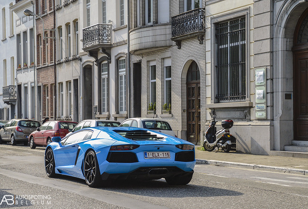 Lamborghini Aventador LP700-4