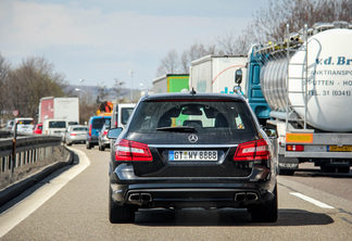 Mercedes-Benz E 63 AMG S212