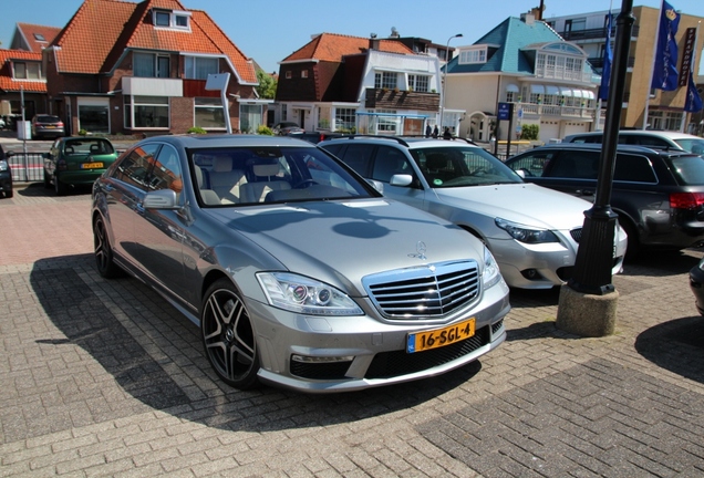 Mercedes-Benz S 63 AMG W221 2011