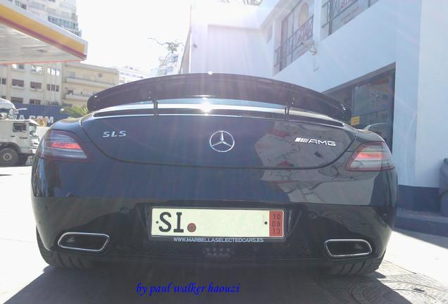 Mercedes-Benz SLS AMG