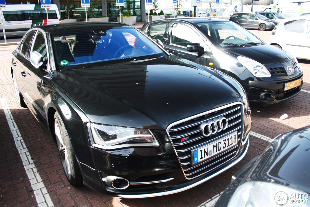 Audi S8 D4