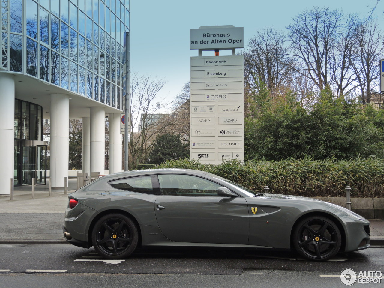 Ferrari FF