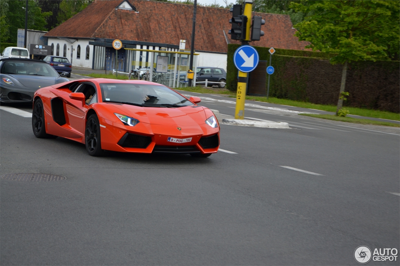 Lamborghini Aventador LP700-4