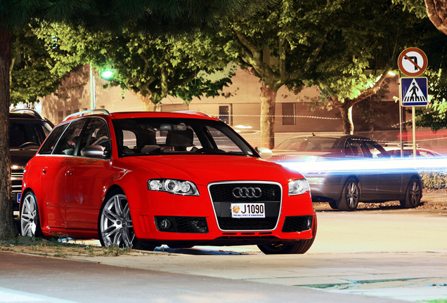 Audi RS4 Avant B7