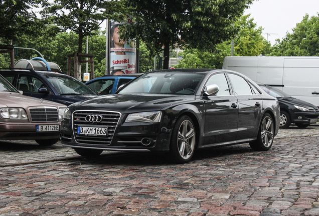 Audi S8 D4