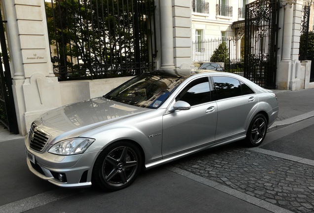 Mercedes-Benz S 65 AMG V221