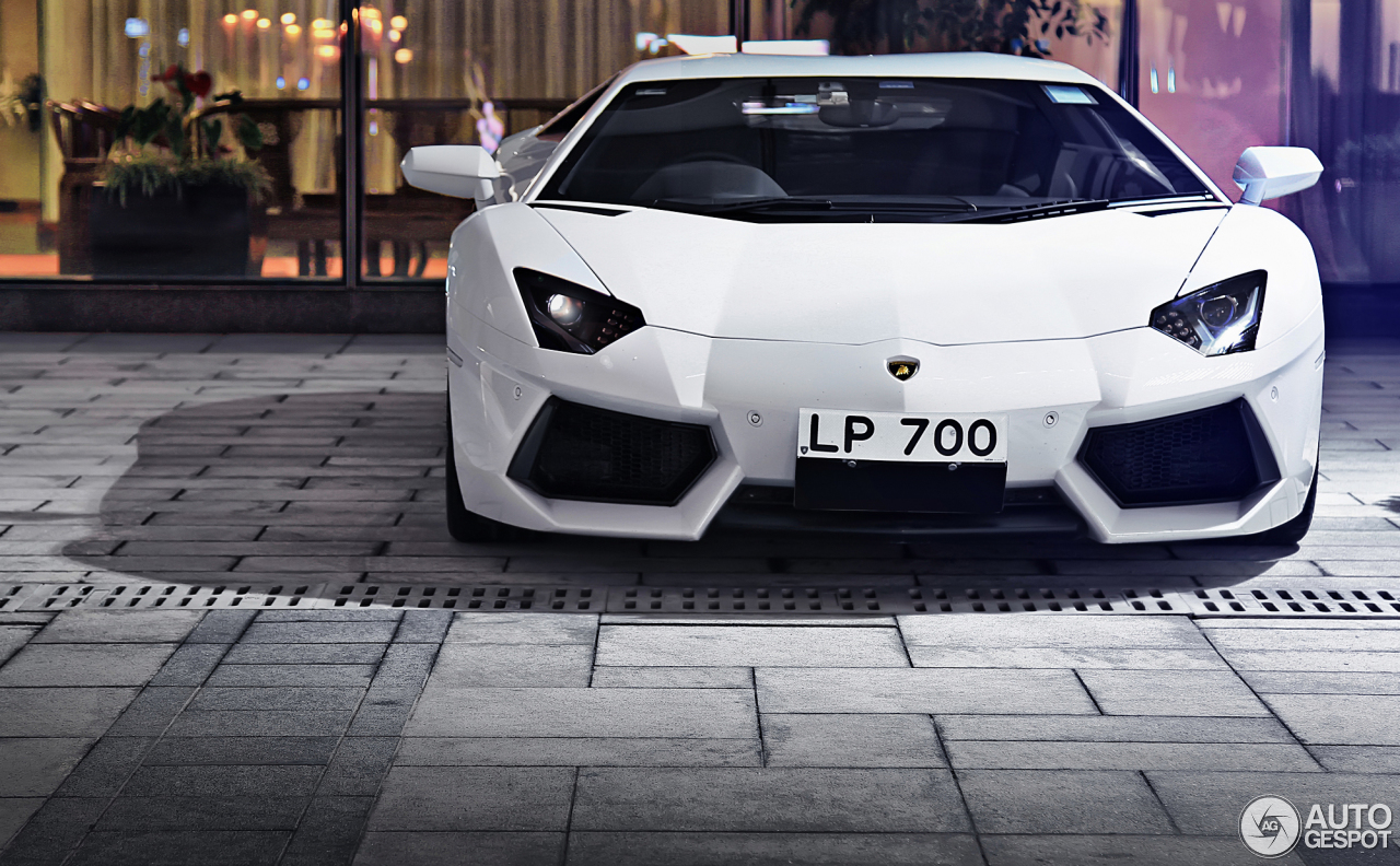 Lamborghini Aventador LP700-4