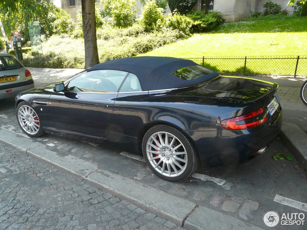 Aston Martin DB9 Volante