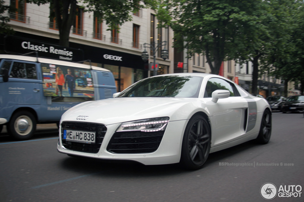 Audi R8 2013