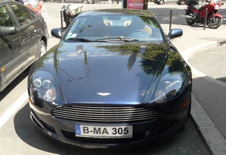 Aston Martin DB9