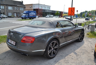 Bentley Continental GTC V8