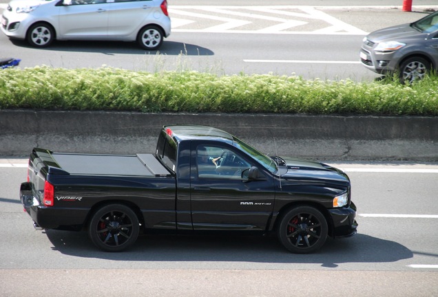 Dodge RAM SRT-10