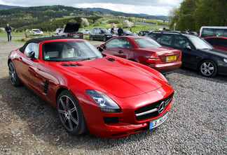 Mercedes-Benz SLS AMG GT Roadster