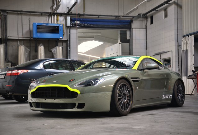 Aston Martin V8 Vantage N24