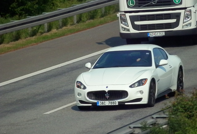 Maserati GranTurismo S MC Sport Line