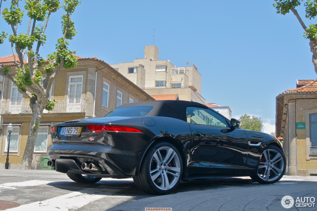 Jaguar F-TYPE S V8 Convertible