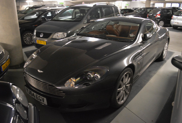 Aston Martin DB9