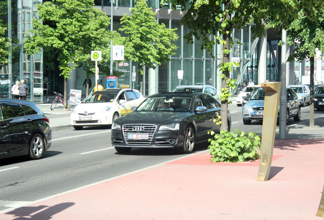 Audi S8 D4