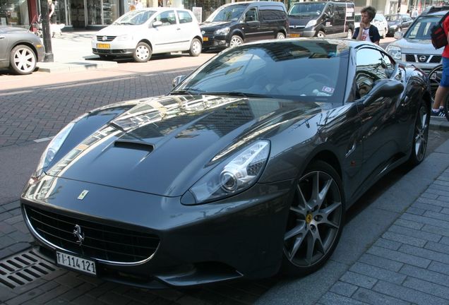 Ferrari California