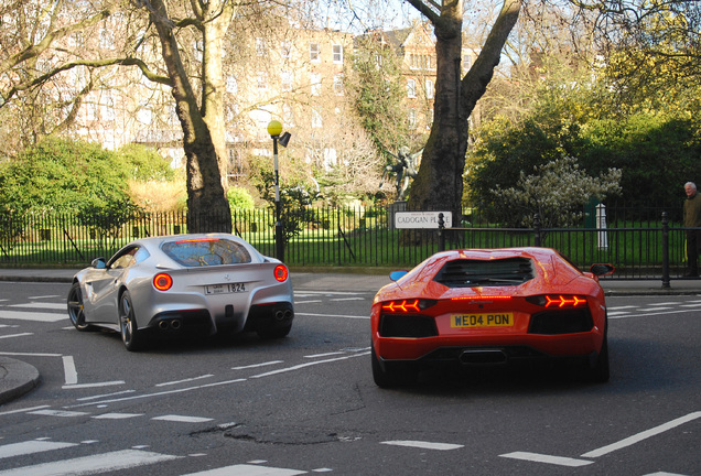 Lamborghini Aventador LP700-4