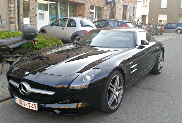 Mercedes-Benz SLS AMG