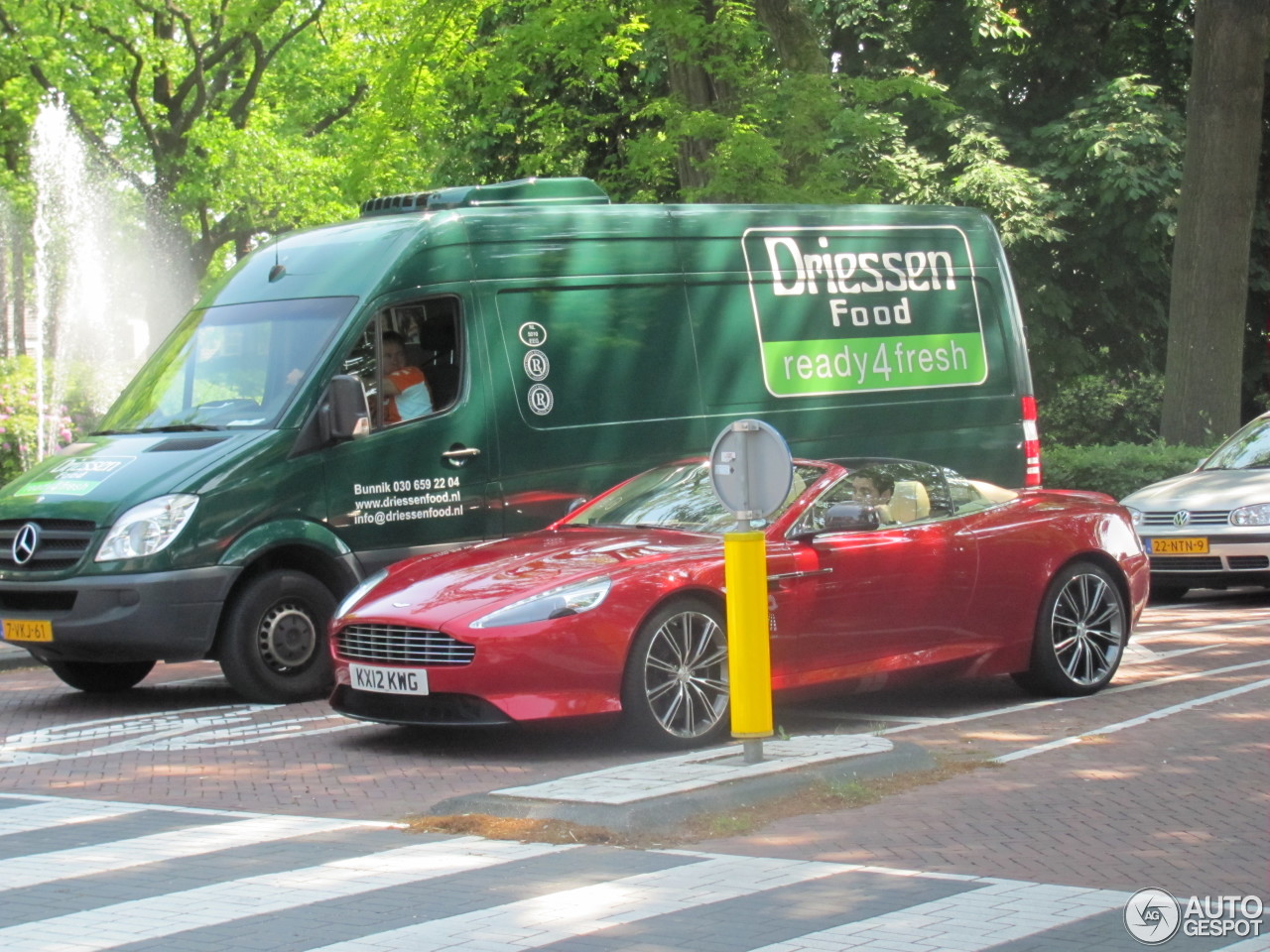 Aston Martin DB9 Volante 2013