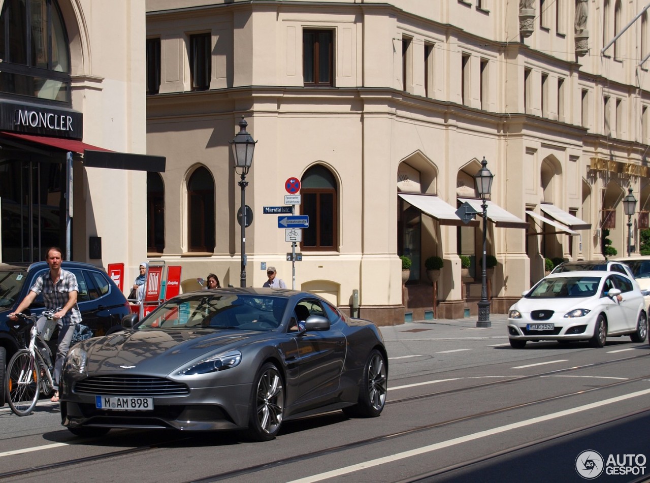 Aston Martin Vanquish 2013