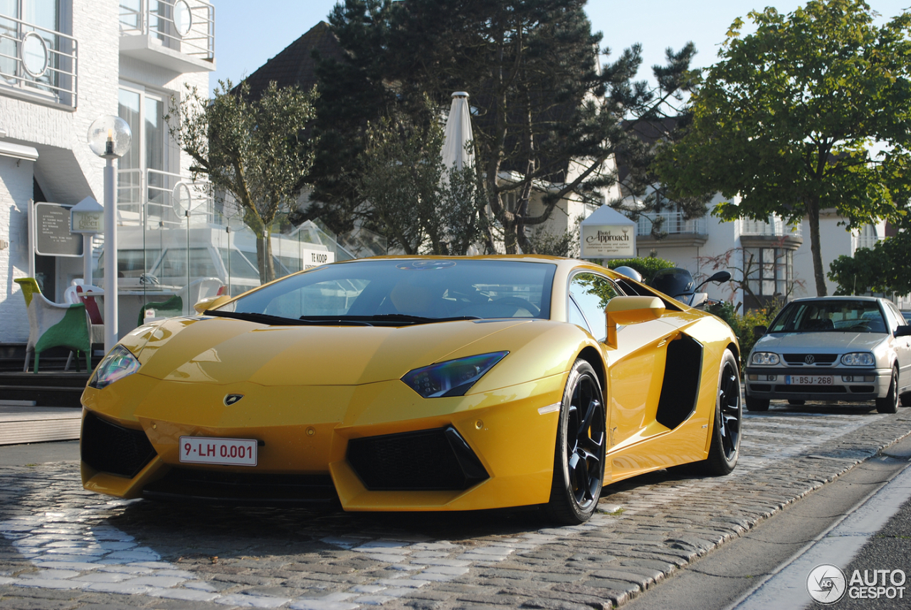 Lamborghini Aventador LP700-4