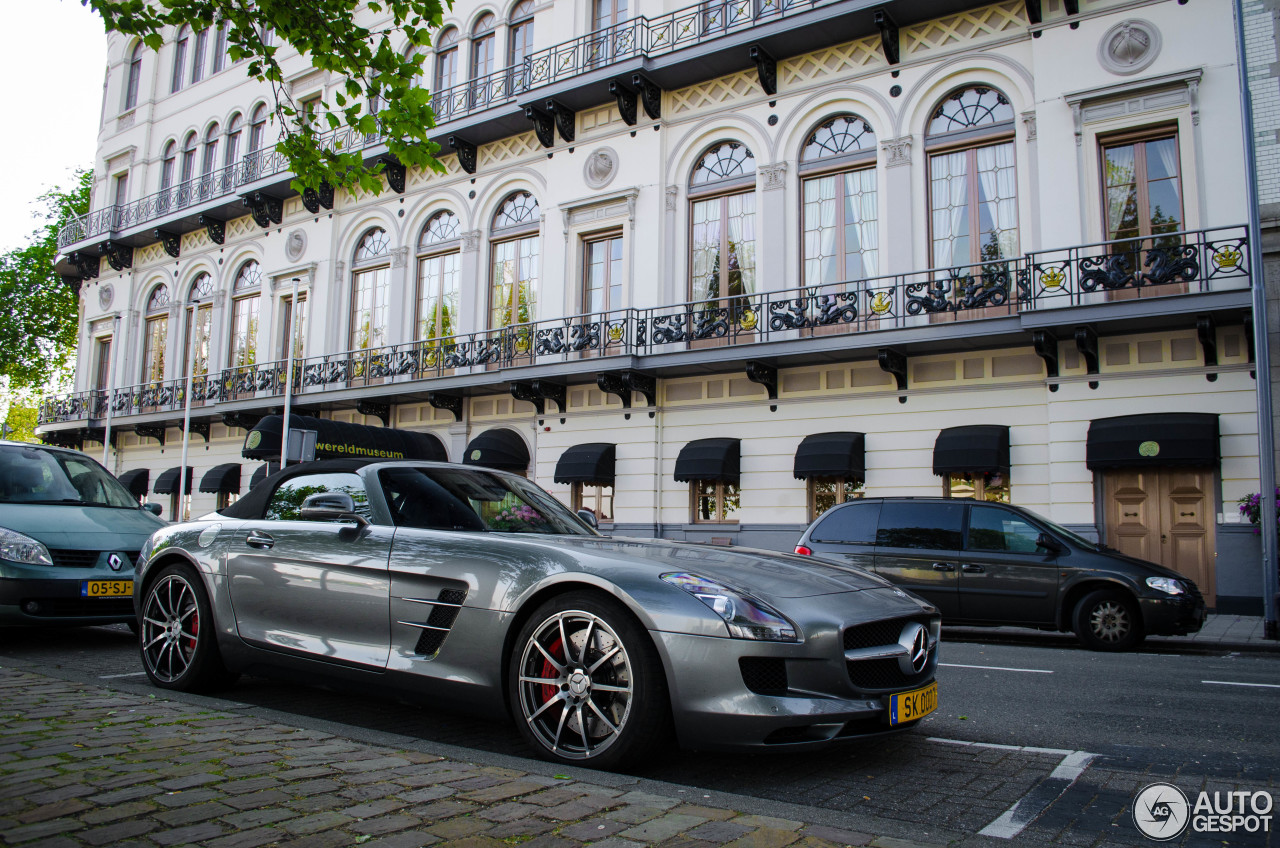 Mercedes-Benz SLS AMG Roadster