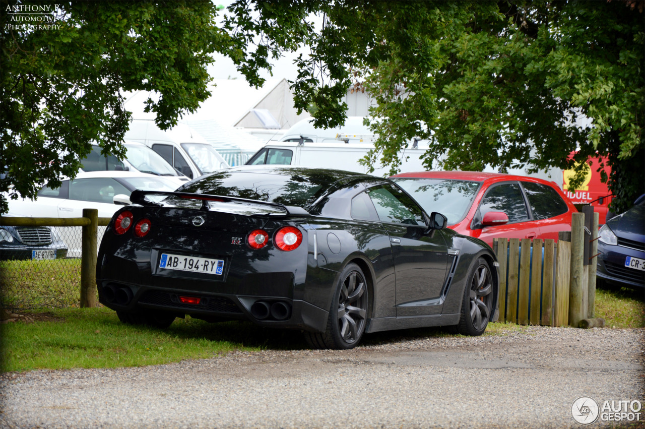 Nissan GT-R