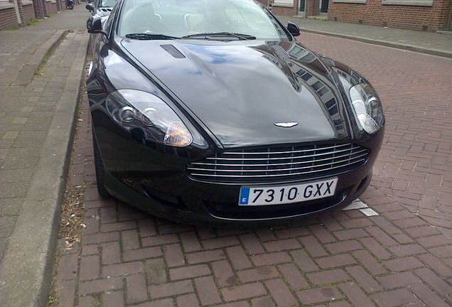 Aston Martin DB9