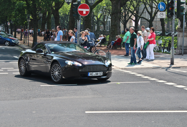 Aston Martin V8 Vantage Roadster