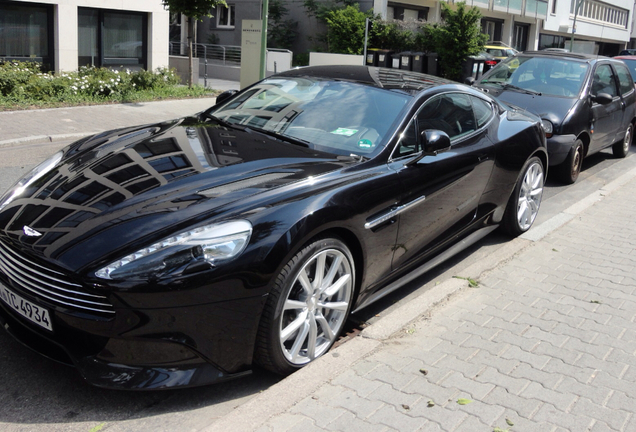 Aston Martin Vanquish 2013