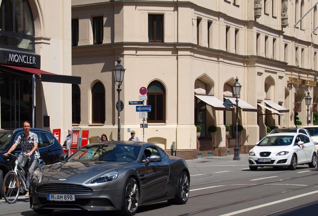 Aston Martin Vanquish 2013