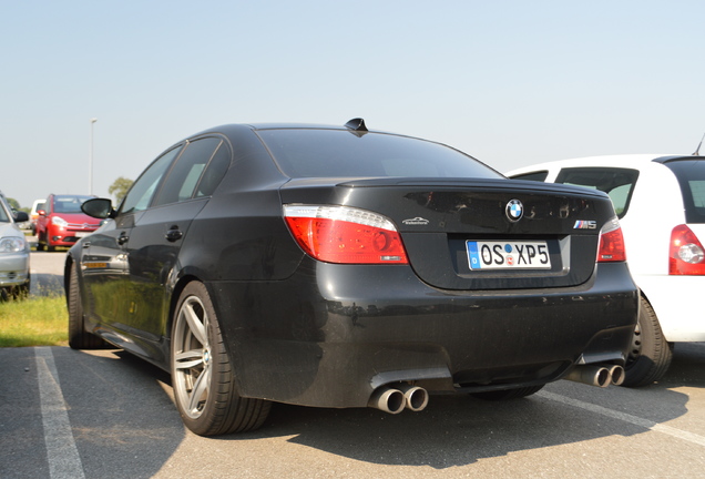 BMW M5 E60 2005
