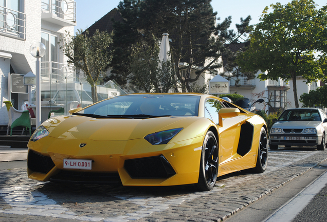 Lamborghini Aventador LP700-4